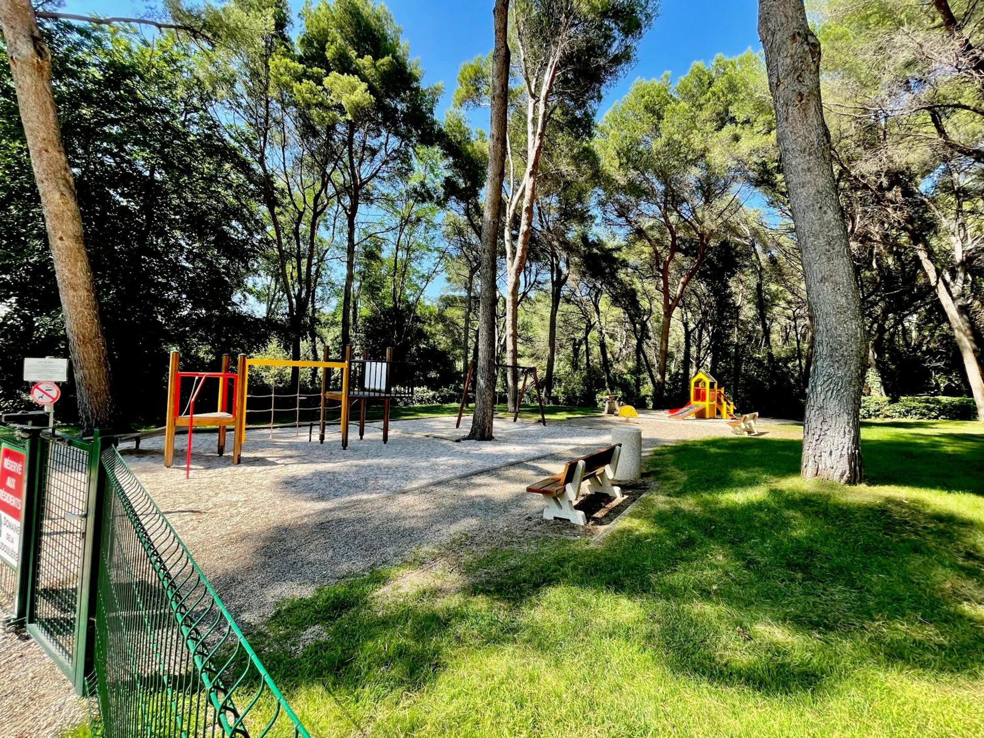 Le Rayon Vert Six-Fours-les-Plages Exterior photo